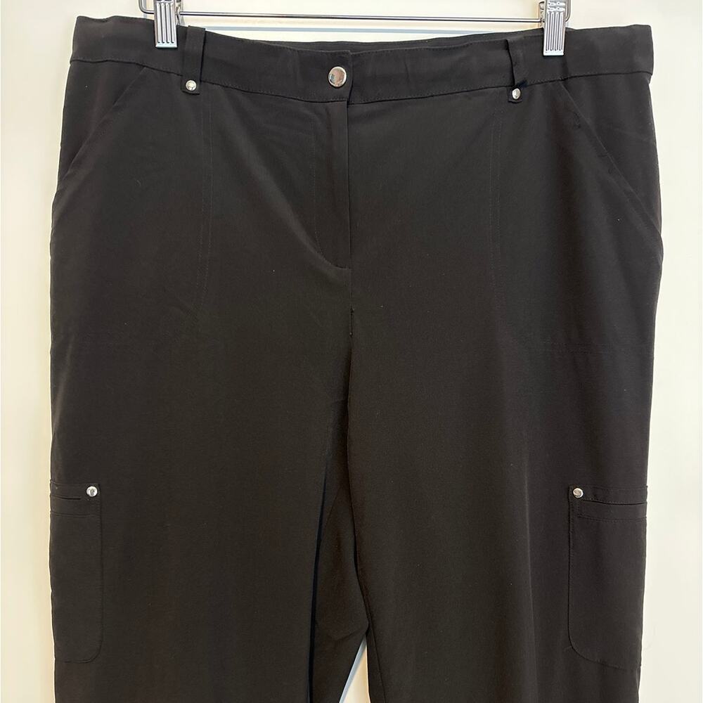Chico’s Zenergy Black Cargo Bungee Pants Sz 2 (US 12/L) Lightweight Travel - Picture 2 of 10